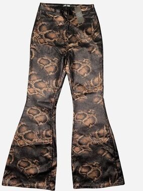 NWT JC&JQ high-waisted bell bottoms Snake-Print